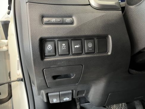 Used 2020 Nissan Murano SL image 18