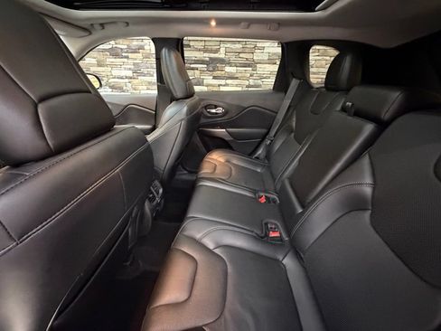 Used 2021 Jeep Cherokee Limited AWD/4WD image 27