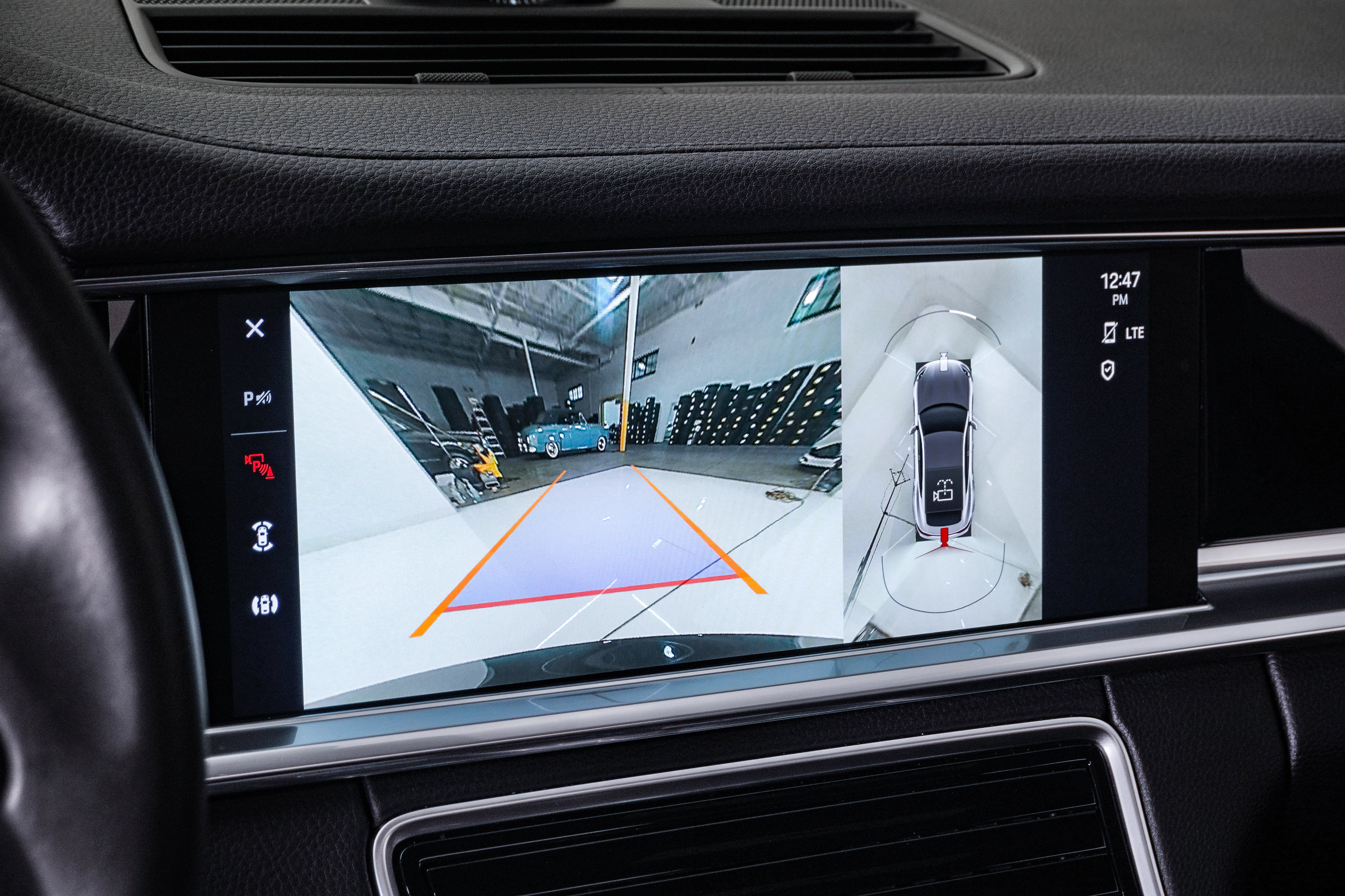 Certified 2023 Porsche Panamera image 24