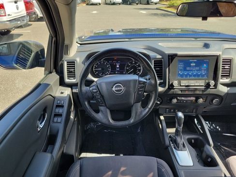 Used 2022 Nissan Frontier SV AWD/4WD image 10