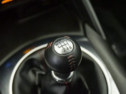Used 2017 MAZDA MX-5 Miata RF Grand Touring RWD image 20