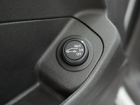 Used 2023 GMC Terrain SLT w/ LPO, 'HIT The Road' Package FWD image 23