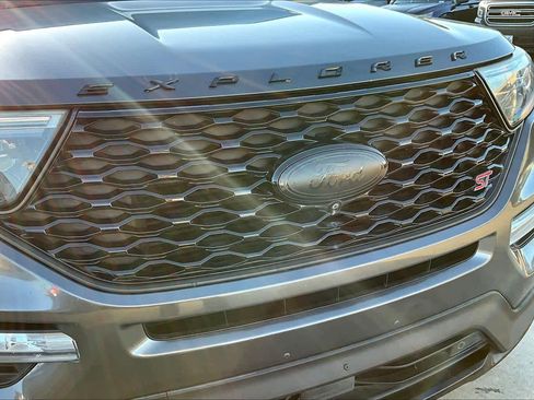 Used 2020 Ford Explorer ST w/ ST Street Pack image 28