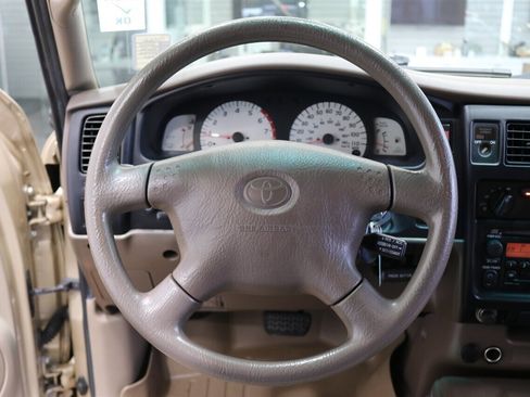 Used 2002 Toyota Tacoma 4x4 Xtracab V6 image 81