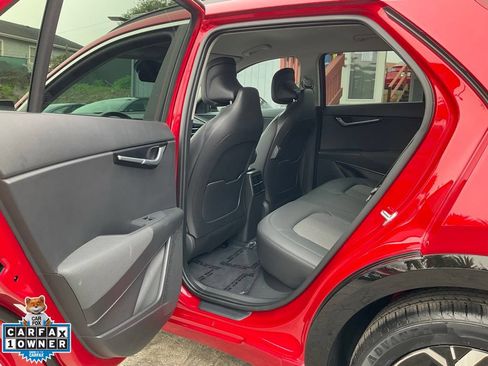 Used 2024 Kia Niro Wind FWD image 23