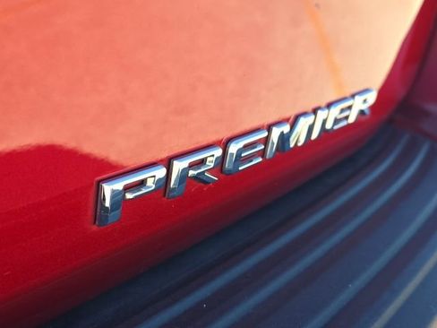 Used 2023 Chevrolet Suburban Premier w/ Advanced Technology Package image 9