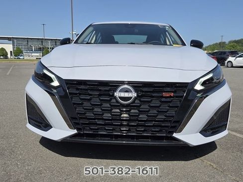 Certified 2025 Nissan Altima 2.5 SR FWD image 8