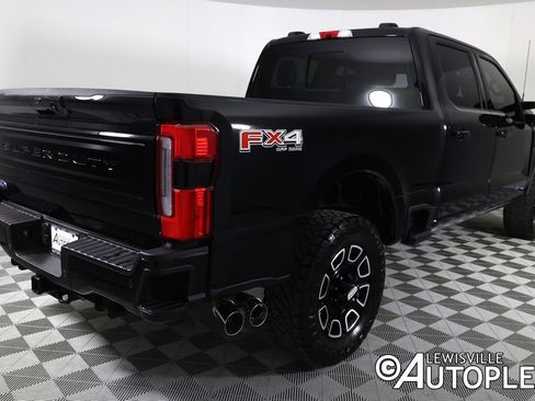 Used 2025 Ford F250 Platinum w/ FX4 Off-Road Package AWD/4WD image 5