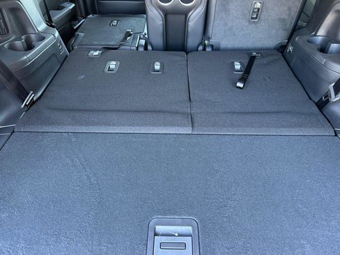 New 2025 Honda Pilot Touring image 18