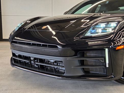 New 2026 Porsche Panamera image 22