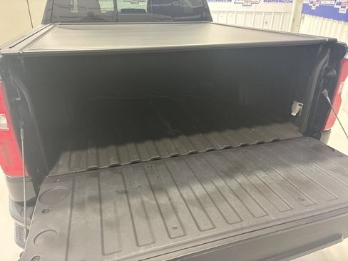 Used 2023 Chevrolet Silverado 1500 ZR2 w/ Technology Package AWD/4WD image 6