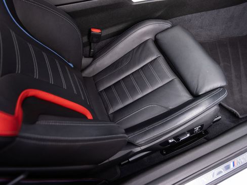 Used 2024 BMW M2 w/ Lighting Package image 27