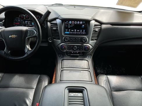 Used 2019 Chevrolet Suburban Premier AWD/4WD image 10
