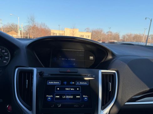 Used 2016 Acura TLX image 11