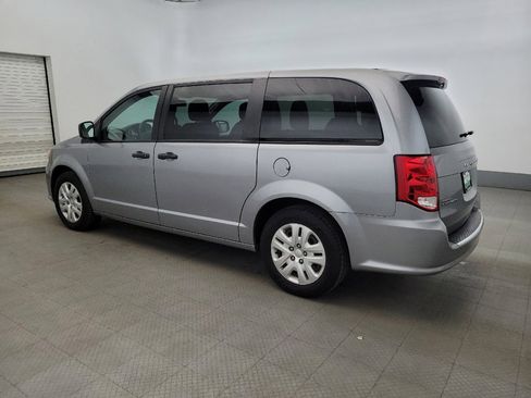 Used 2019 Dodge Grand Caravan SE FWD image 3