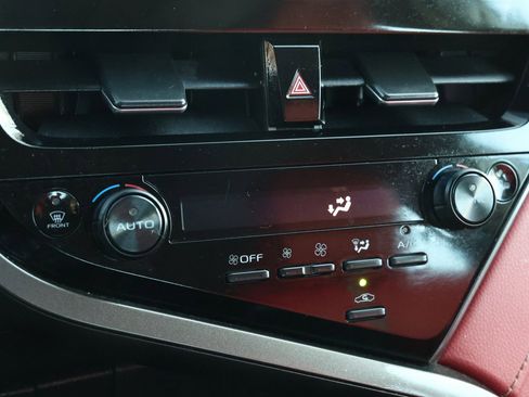 Used 2024 Toyota Camry XSE image 21