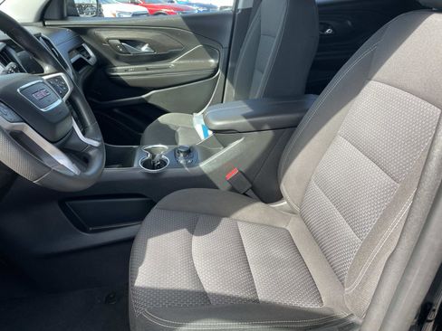 Used 2023 GMC Terrain SLE w/ Driver Convenience Package image 21
