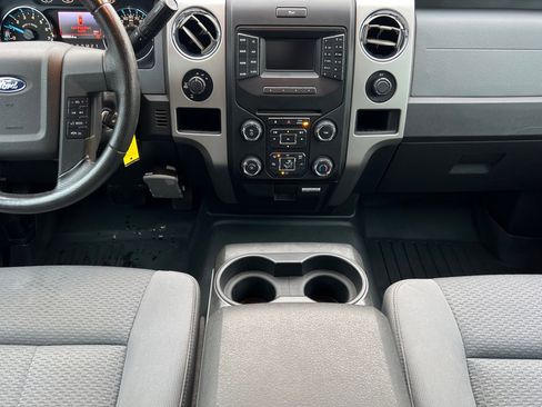 Used 2013 Ford F150 XLT w/ XLT Chrome Pkg image 10