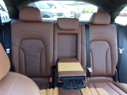 Used 2012 Audi Q5 2.0T Premium image 40
