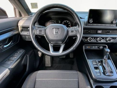 Used 2025 Honda CR-V Sport image 9