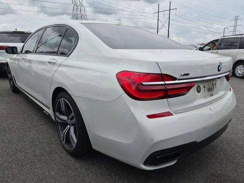 Used 2017 BMW 750i xDrive AWD/4WD image 4