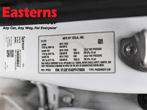 Used 2023 Tesla Model 3 Standard Range image 34