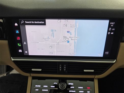 Used 2022 Porsche Cayenne Coupe image 23