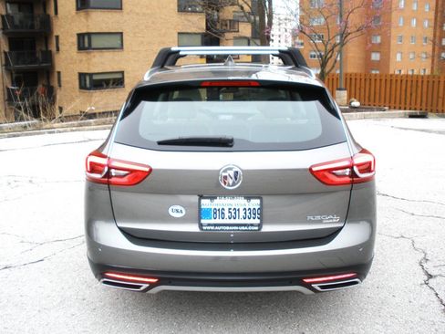 Used 2019 Buick Regal Essence w/ Driver Confidence Package I AWD/4WD image 10
