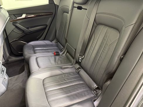 Used 2018 Audi Q5 2.0T Premium Plus w/ Premium Plus Package image 15