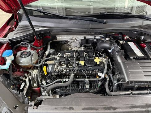 Used 2018 Volkswagen Tiguan SEL AWD/4WD image 32