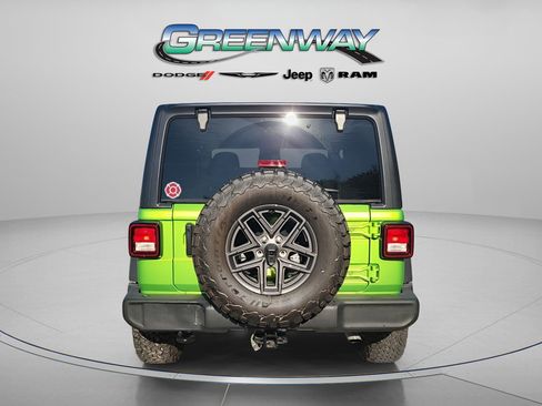 Used 2025 Jeep Wrangler Sport image 3