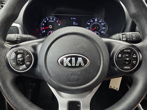 Used 2020 Kia Soul LX FWD image 24