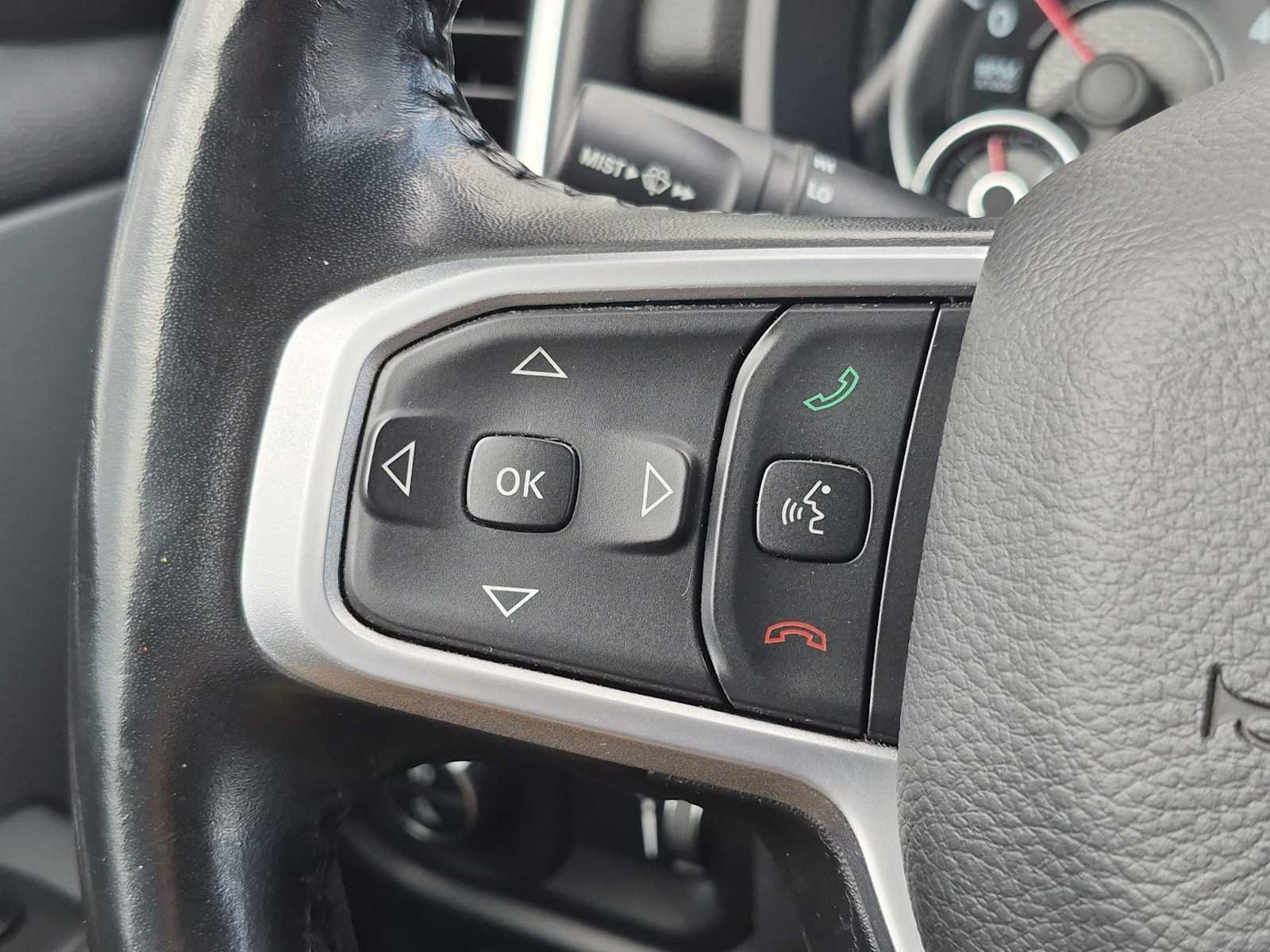Used 2020 RAM 1500 Big Horn AWD/4WD image 25