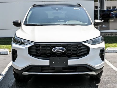 Used 2025 Ford Escape ST-Line w/ Tech Pack #1 AWD/4WD image 4