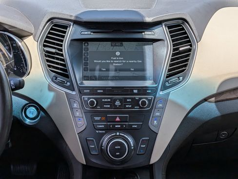 Used 2018 Hyundai Santa Fe FWD w/ SE Ultimate Tech Package 03 image 18