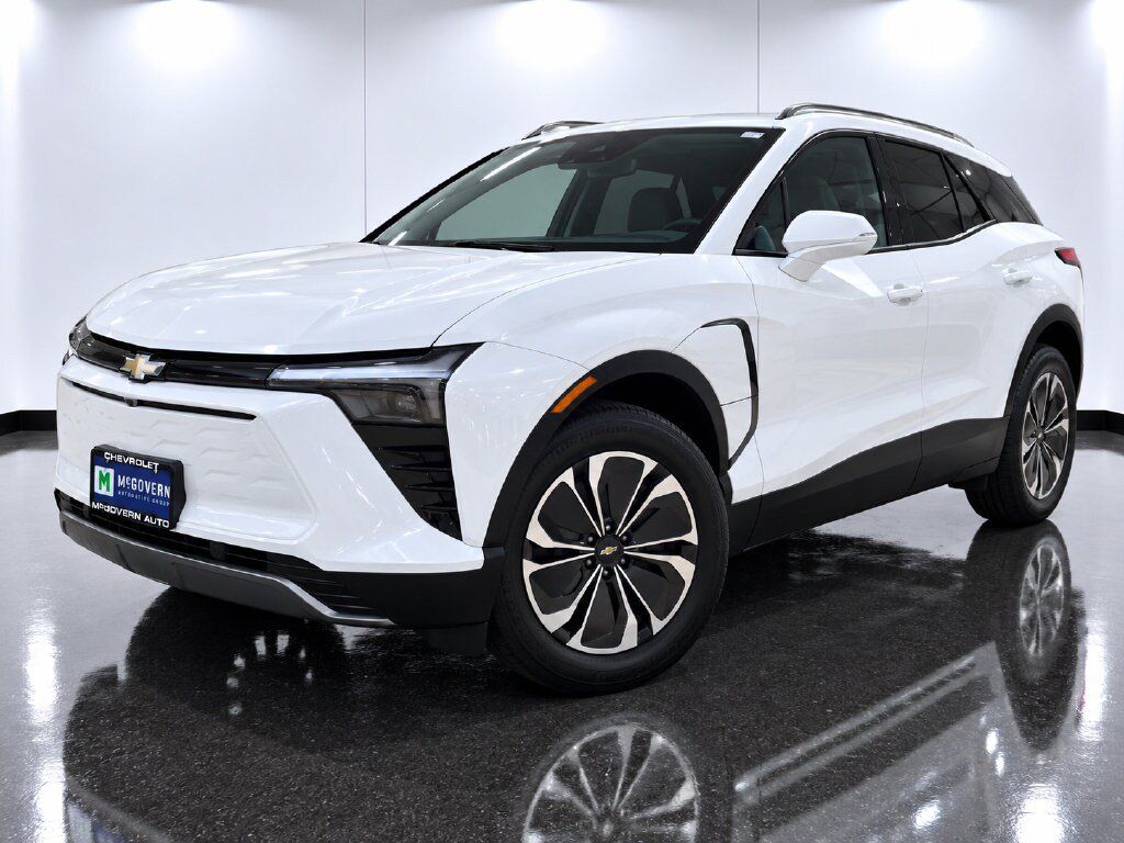 Used 2024 Chevrolet Blazer EV LT AWD/4WD image 1