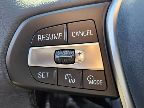 New 2026 BMW X5 sDrive40i w/ Premium Package image 18