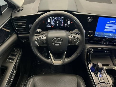 Certified 2025 Lexus NX 250 FWD w/ Accessory Package (A2) image 14