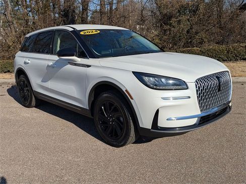 Used 2024 Lincoln Corsair AWD image 8