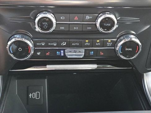 New 2025 Ford F150 Lariat w/ Equipment Group 501A Mid image 14