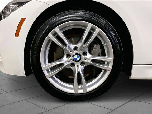 Used 2018 BMW 330i xDrive Sedan w/ M Sport Package image 10