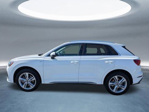 Used 2021 Audi Q3 2.0T Premium w/ Convenience Package image 7