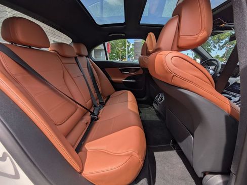 Used 2025 Mercedes-Benz C 300 4MATIC Sedan image 29