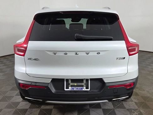 Used 2019 Volvo XC40 T5 Inscription image 6
