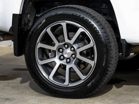 Used 2021 GMC Canyon Denali image 57