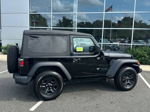 Used 2023 Jeep Wrangler Sport AWD/4WD image 5