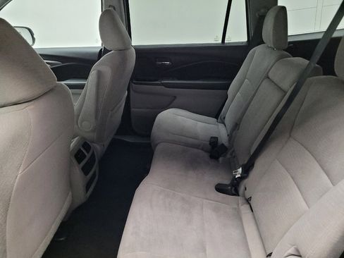 Used 2017 Honda Pilot LX image 18
