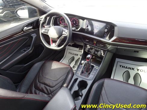 Used 2022 Volkswagen Jetta GLI Autobahn FWD image 13