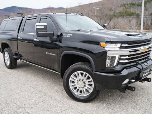 Used 2023 Chevrolet Silverado 3500 High Country w/ Z71 Off-Road Package AWD/4WD image 3