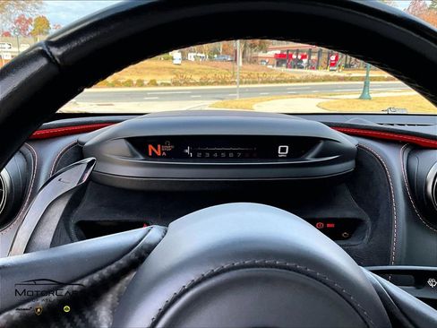 Used 2022 McLaren 720S Luxury image 24